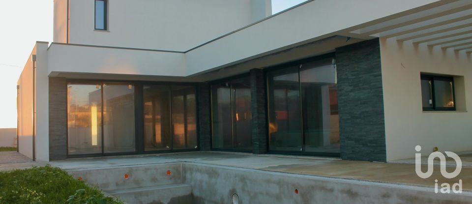 Maison T3 à Castelo do Neiva de 226 m²