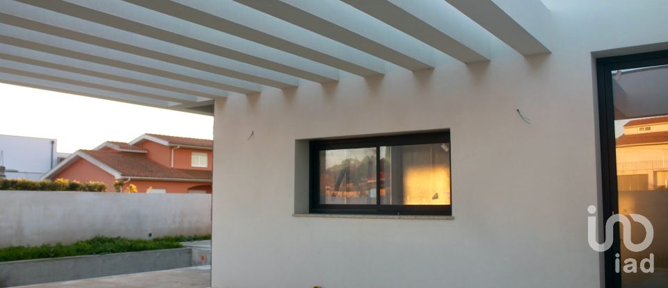 Maison T3 à Castelo do Neiva de 226 m²