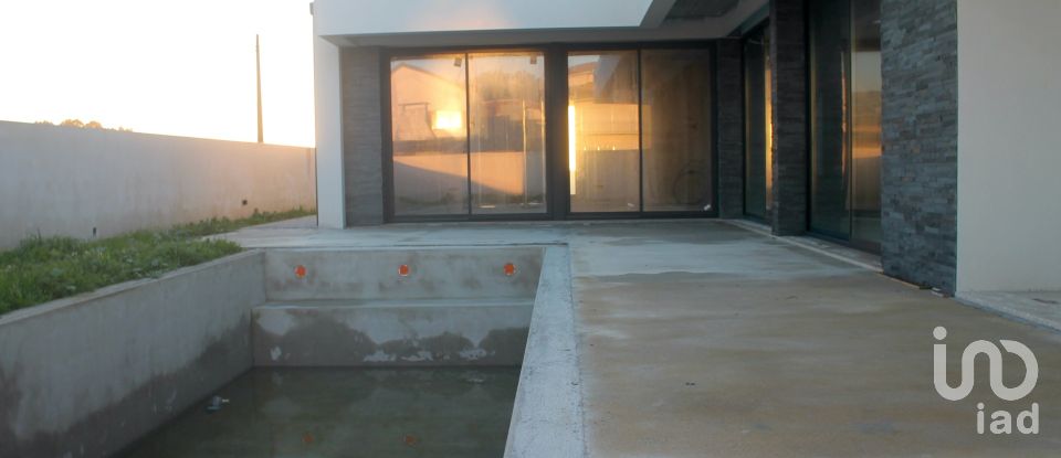 Maison T3 à Castelo do Neiva de 226 m²