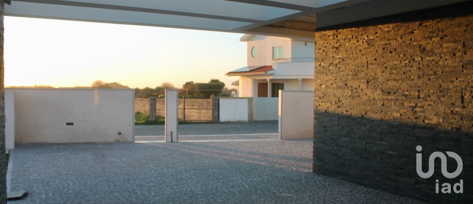 Maison T3 à Castelo do Neiva de 226 m²