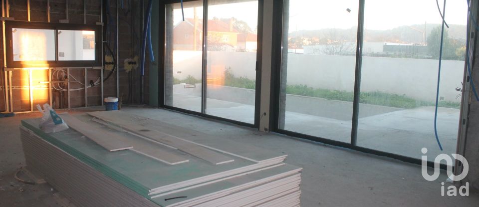 Maison T3 à Castelo do Neiva de 226 m²