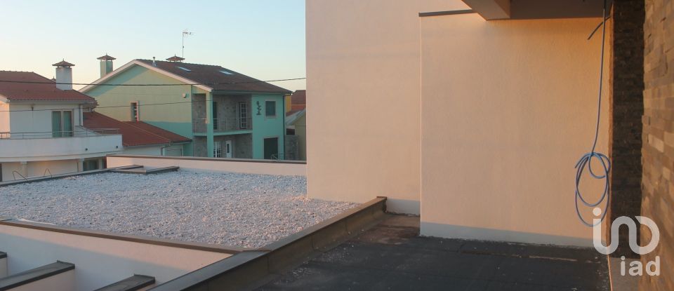 Maison T3 à Castelo do Neiva de 226 m²