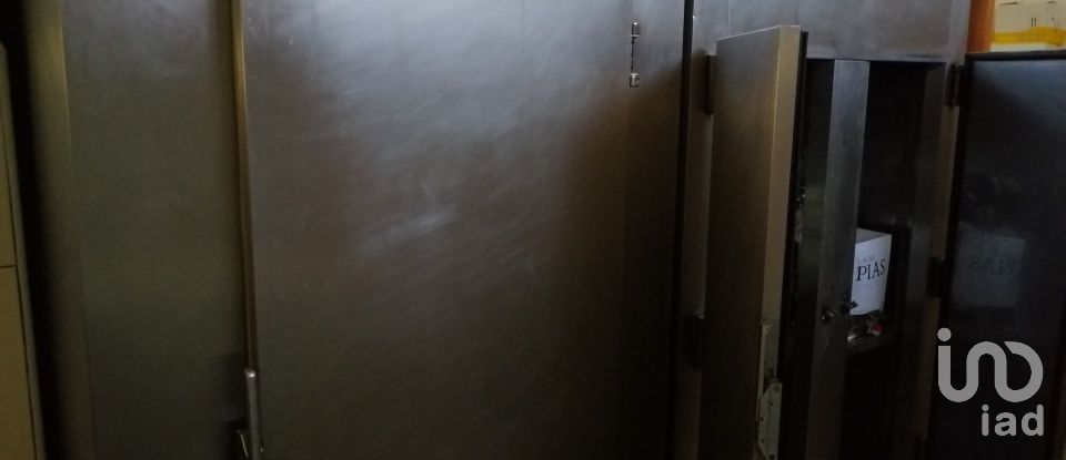 Boutique/Local commercial à Degracias e Pombalinho de 390 m²