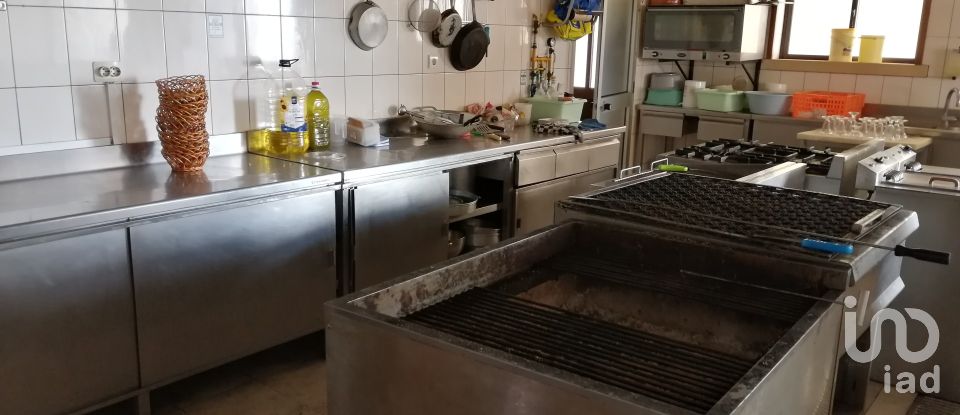 Boutique/Local commercial à Degracias e Pombalinho de 390 m²