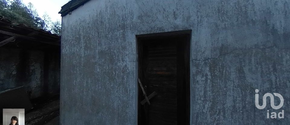 Loja / Estabelecimento Comercial em Castanheira de Pêra e Coentral de 458 m²