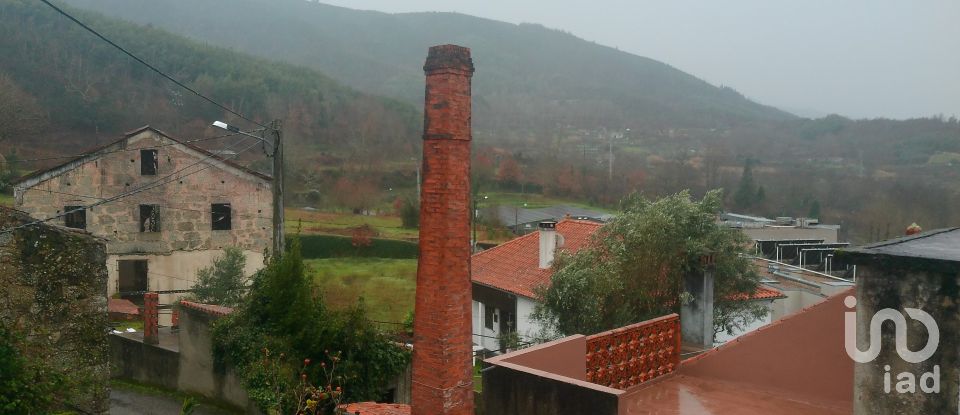 Casa T3 em Penalva de Alva e São Sebastião da Feira de 120 m²