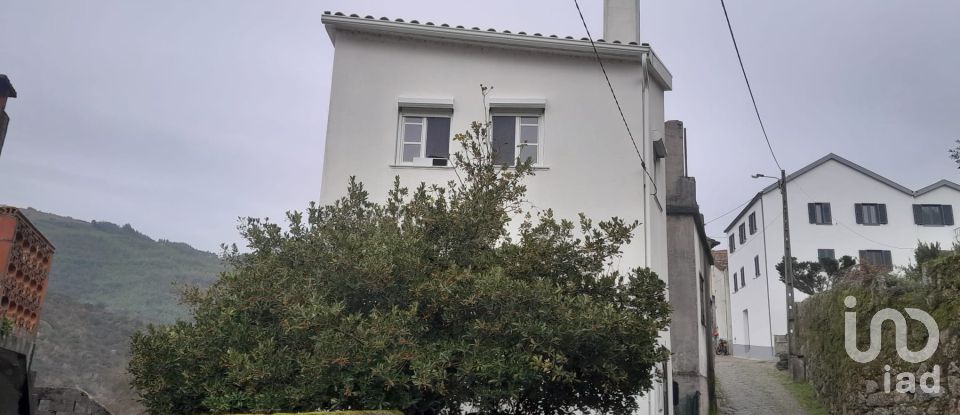 Casa T3 em Penalva de Alva e São Sebastião da Feira de 120 m²