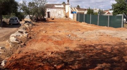 Terrain à Loulé (São Clemente) de 1 330 m²
