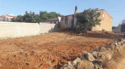 Terrain à Loulé (São Clemente) de 1 330 m²