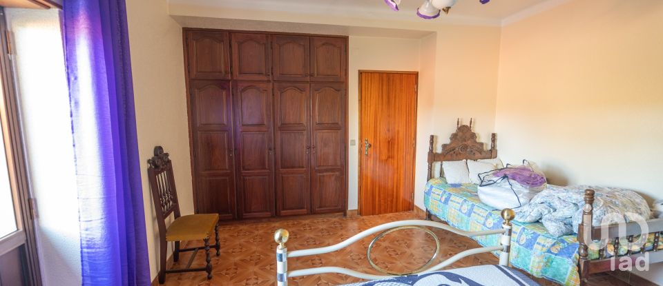 Casa de aldeia T7 em Proença-a-Nova e Peral de 434 m²