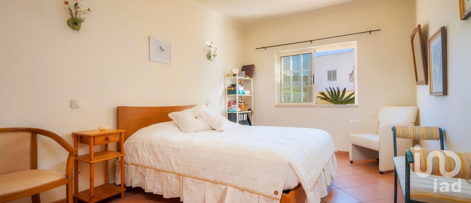 Moradia T3 em Albufeira e Olhos de Água de 310 m²