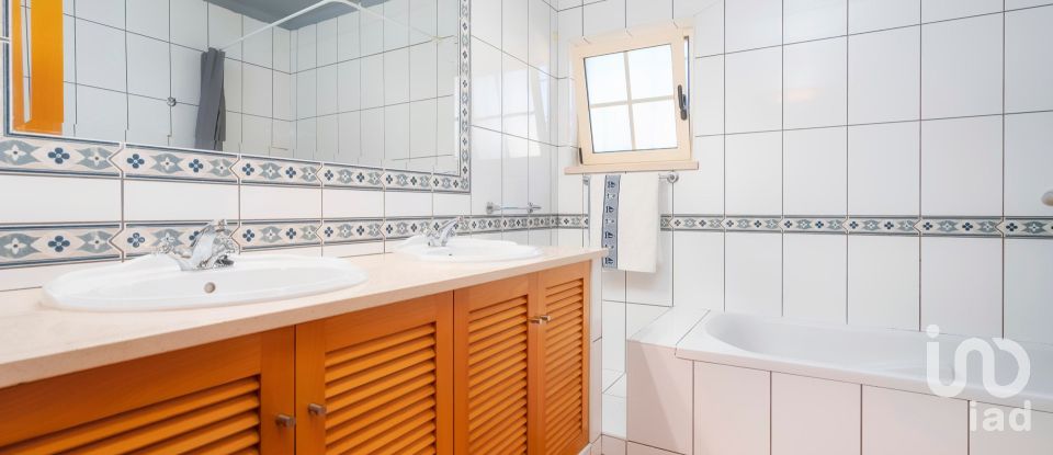 Moradia T3 em Albufeira e Olhos de Água de 310 m²