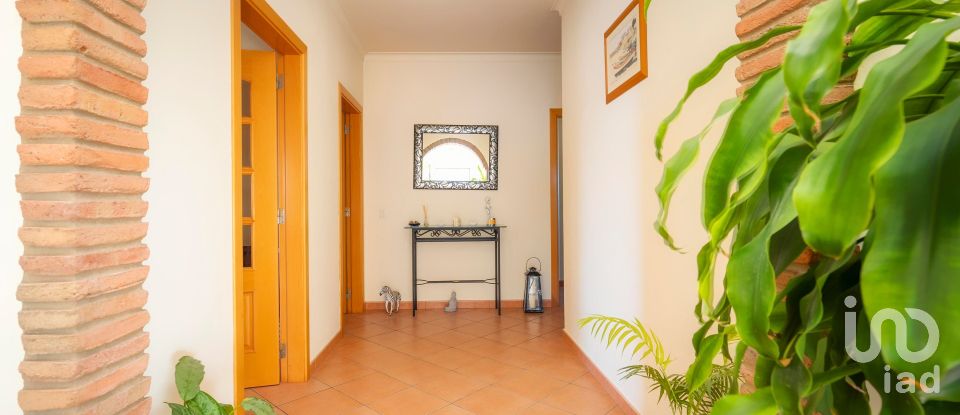 Moradia T3 em Albufeira e Olhos de Água de 310 m²