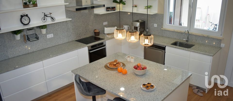 Gîte T3 à Tornada e Salir do Porto de 130 m²