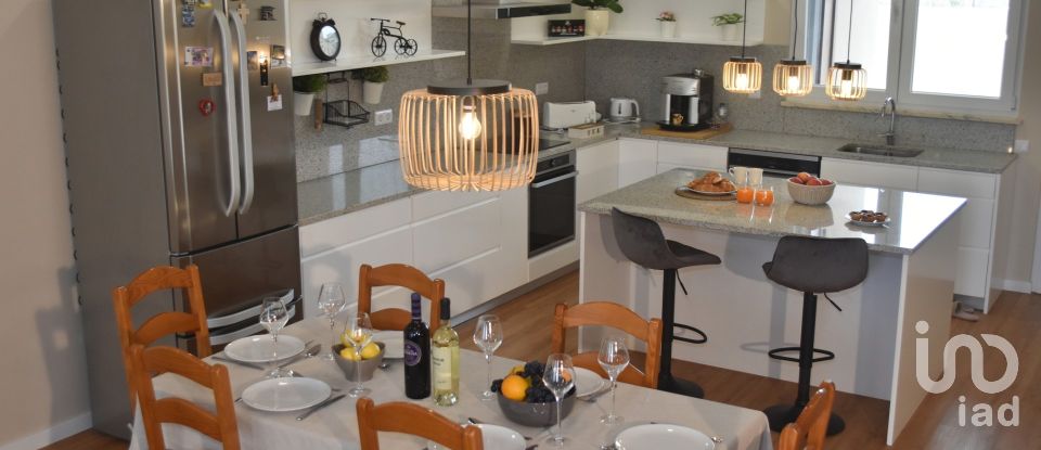 Gîte T3 à Tornada e Salir do Porto de 130 m²