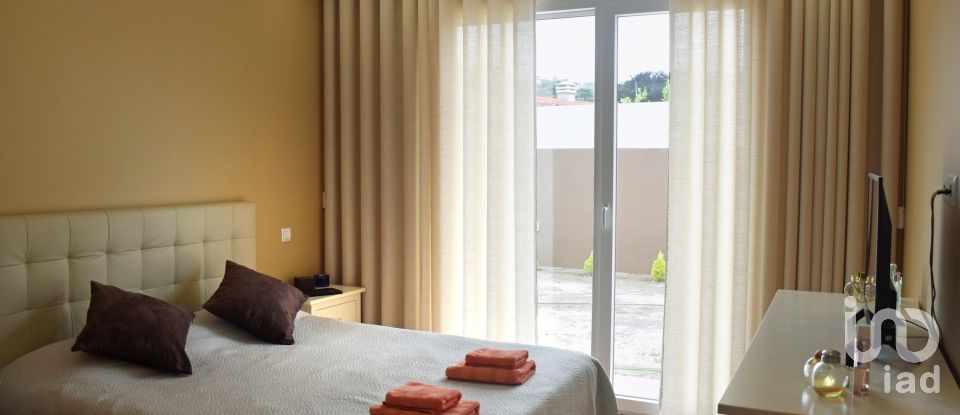 Gîte T3 à Tornada e Salir do Porto de 130 m²