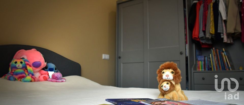 Gîte T3 à Tornada e Salir do Porto de 130 m²