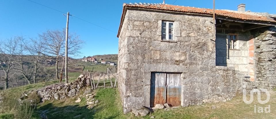 Casa de Campo T0 em Castro Laboreiro e Lamas de Mouro de 96 m²