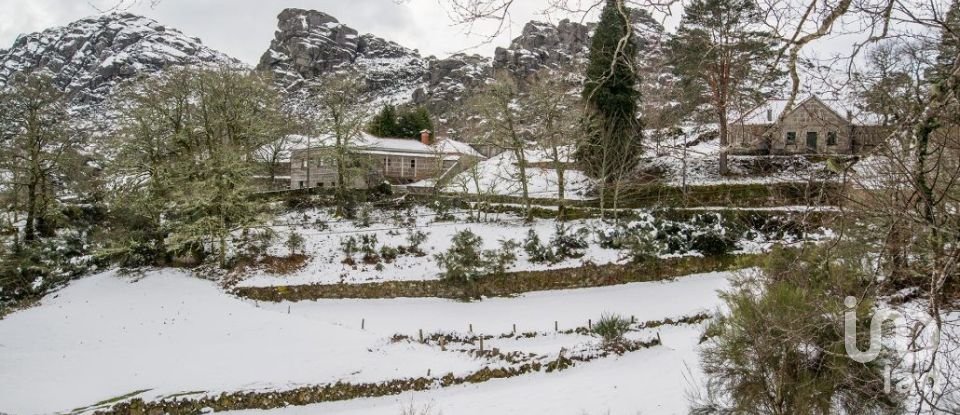 Casa de Campo T0 em Castro Laboreiro e Lamas de Mouro de 96 m²