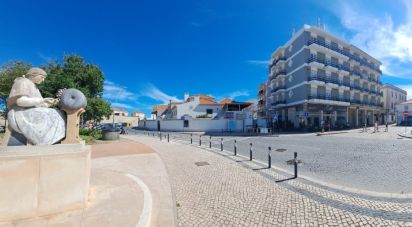 Block of flats in Peniche of 809 m²