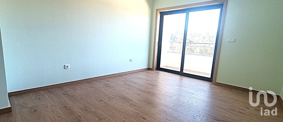 House T3 in Aguiã of 208 m²