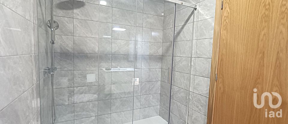 House T3 in Aguiã of 208 m²