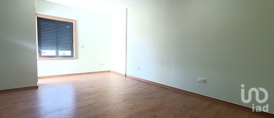 House T3 in Aguiã of 208 m²