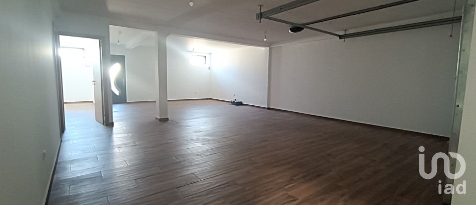 House T3 in Aguiã of 208 m²