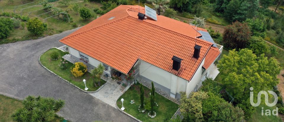 Farm T6 in Candosa of 334 m²