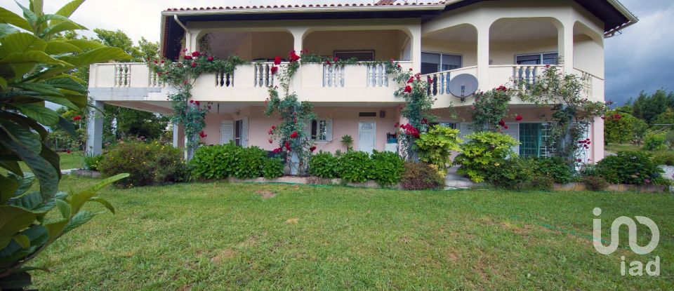 Farm T6 in Candosa of 334 m²