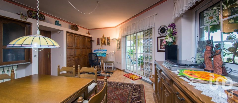 Farm T6 in Candosa of 334 m²