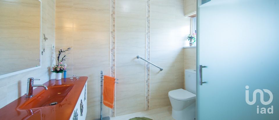 Farm T6 in Candosa of 334 m²