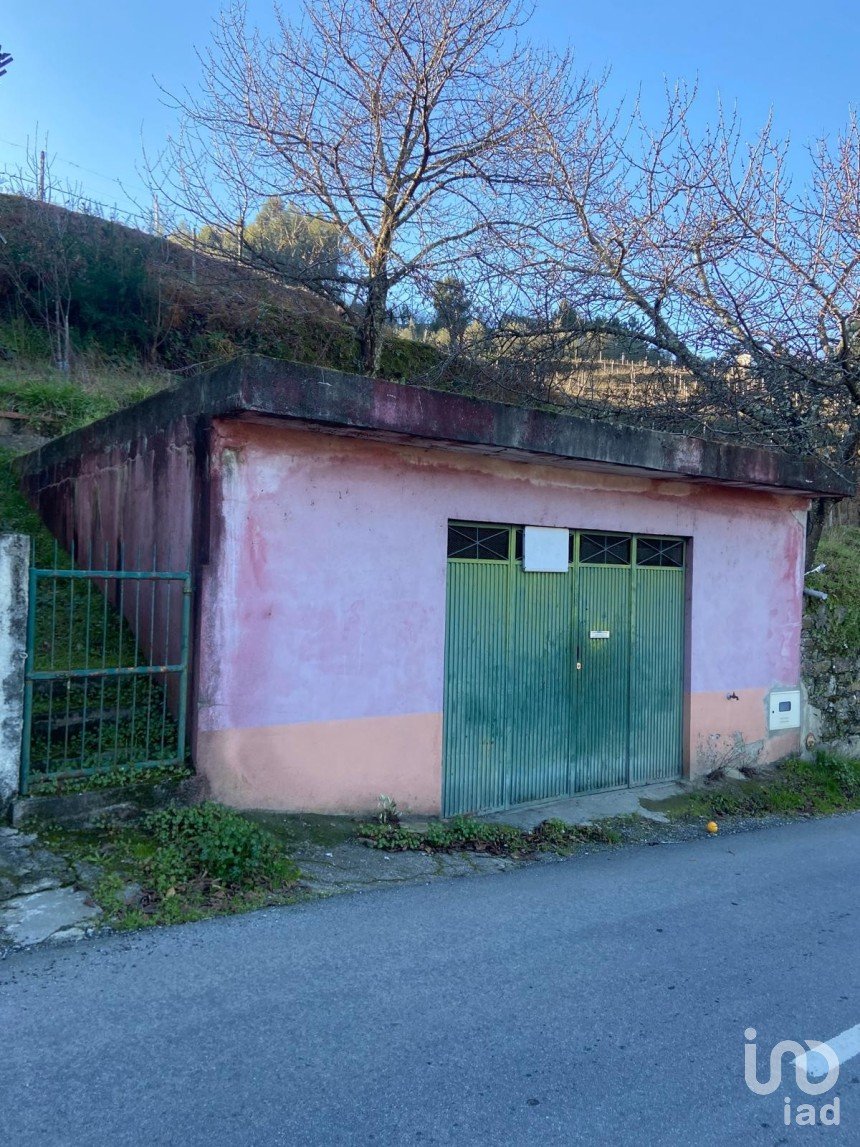 Parking/garage/box à Sedielos de 43 m²