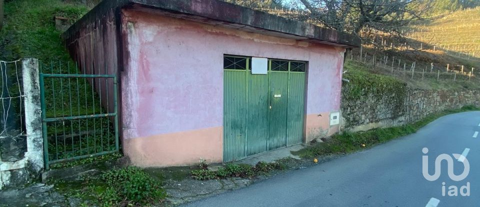 Parking/garage/box à Sedielos de 43 m²