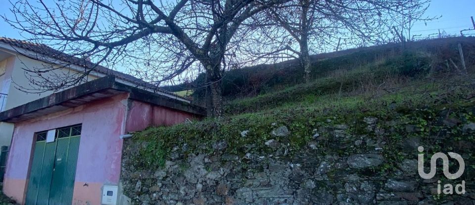 Parking/garage/box à Sedielos de 43 m²