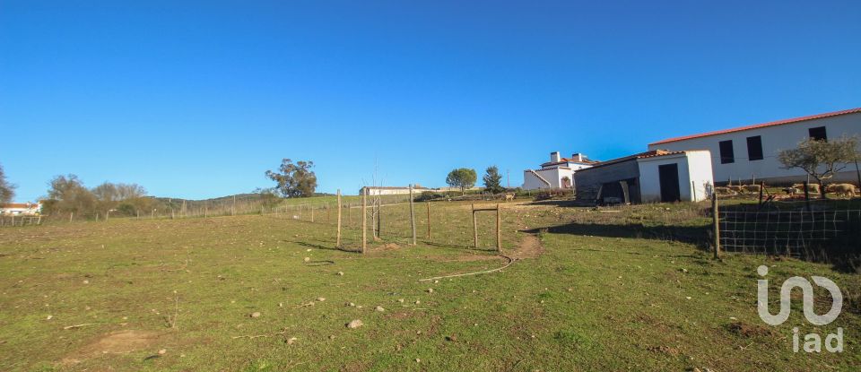 Quinta T0 em Ameixial (Santa Vitória e São Bento) de 180 m²