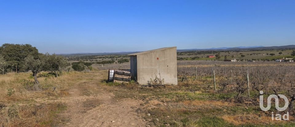 Terrain à Granja de 100 700 m²