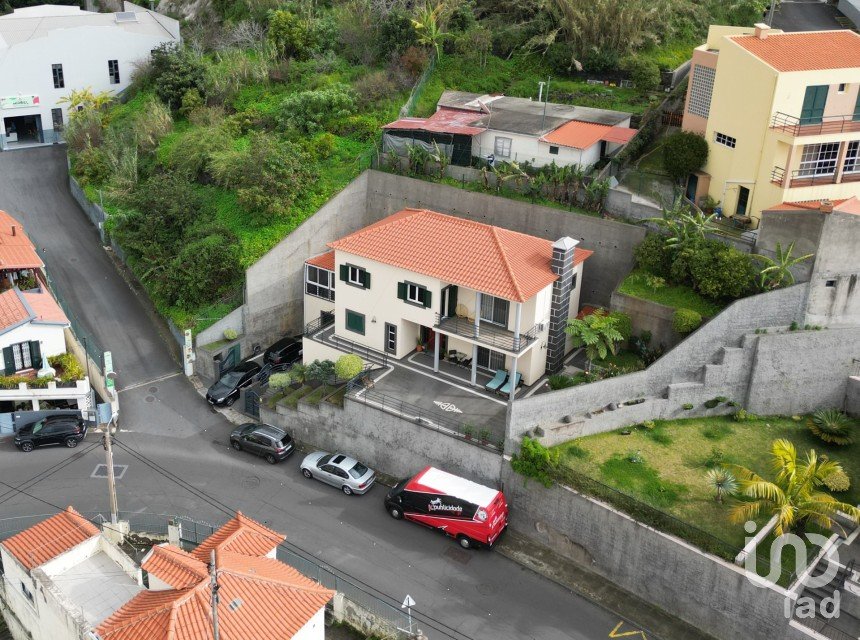 House T4 in São roque of 200 m²