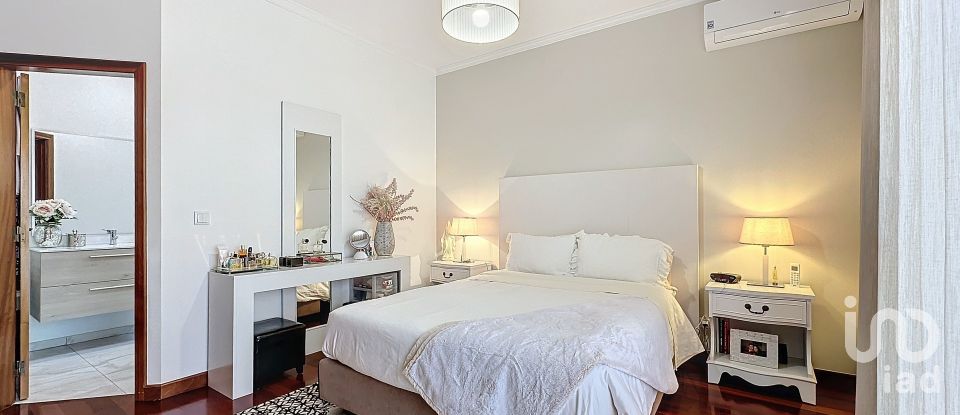 House T4 in São roque of 200 m²