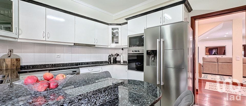 House T4 in São roque of 200 m²