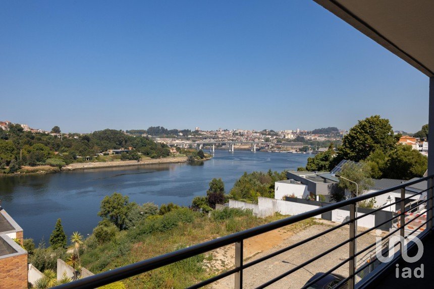 Maison T6 à Gondomar (São Cosme), Valbom e Jovim de 315 m²