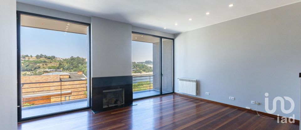 Maison T6 à Gondomar (São Cosme), Valbom e Jovim de 315 m²
