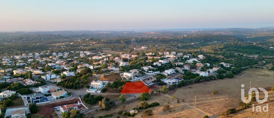 Maison T3 à Mexilhoeira Grande de 120 m²