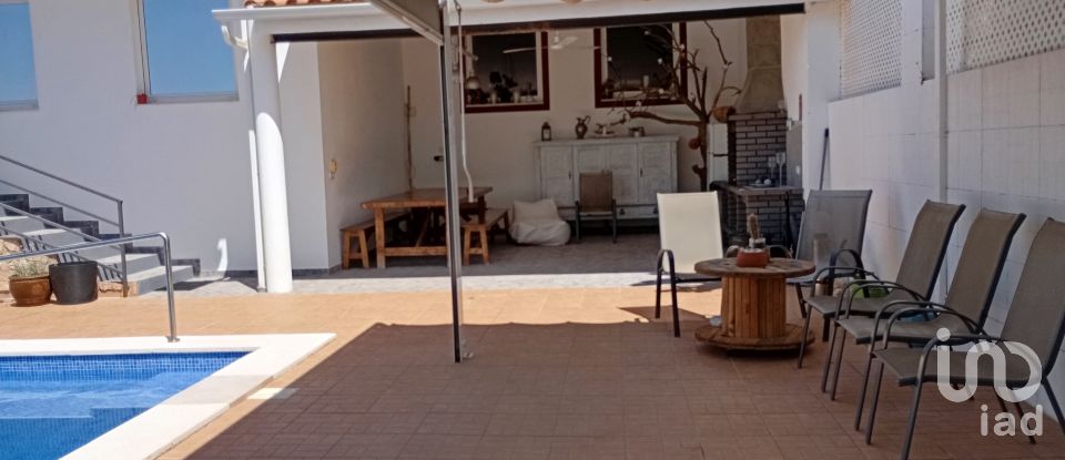 Mansion T3 in Mexilhoeira Grande of 315 m²