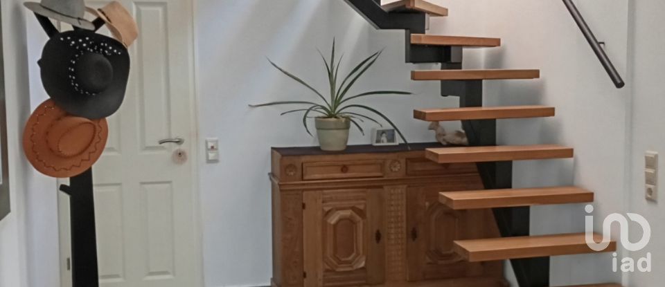 Mansion T3 in Mexilhoeira Grande of 315 m²