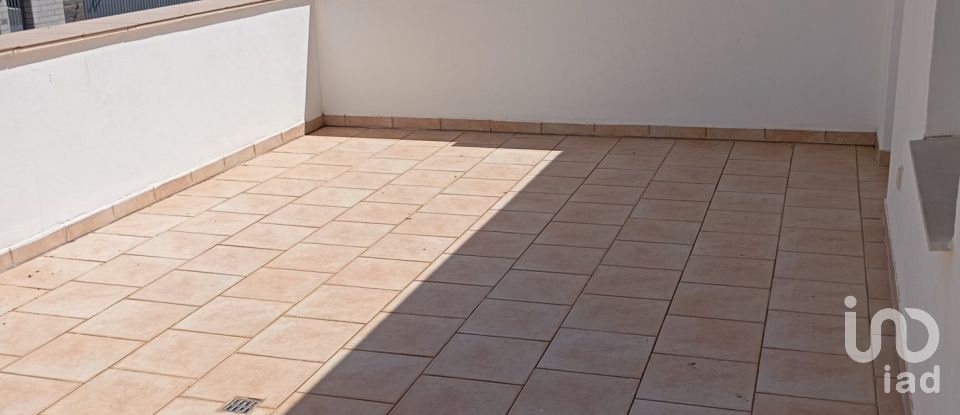 Mansion T3 in Mexilhoeira Grande of 315 m²