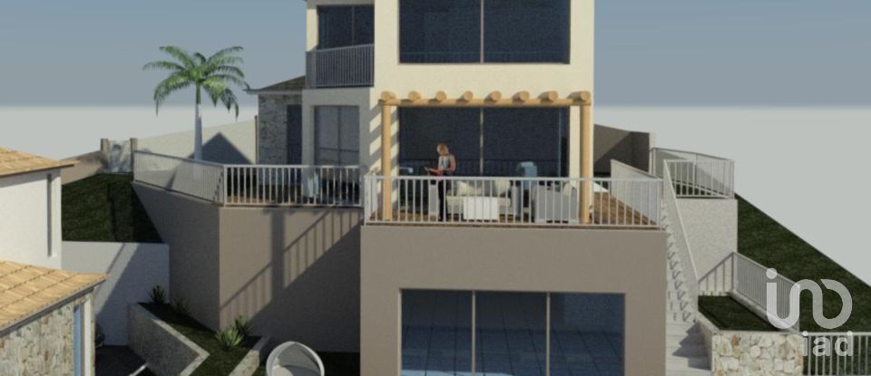Building plot in Arco da Calheta of 867 m²