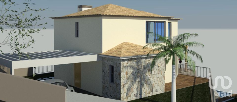 Building plot in Arco da Calheta of 867 m²