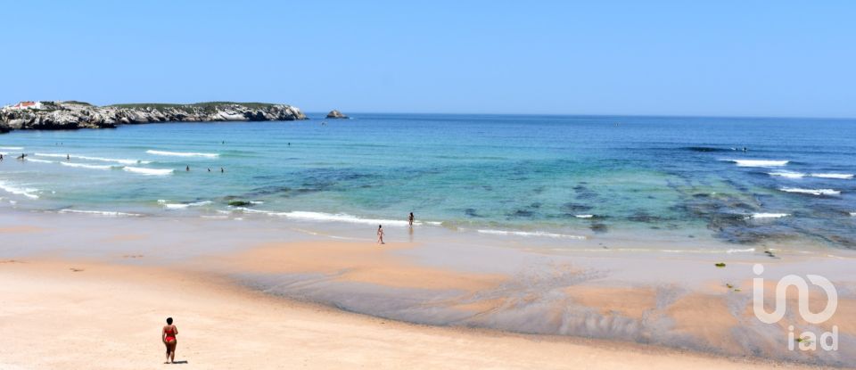 Moradia T4 em Atouguia da Baleia de 247 m²