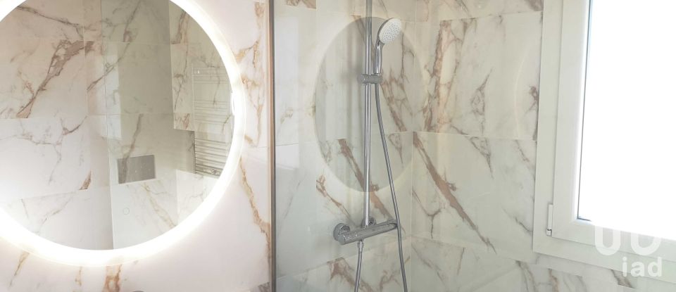 Casa T4 em Fernão Ferro de 220 m²